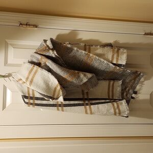 LOFT Plaid Scarf/Wrap